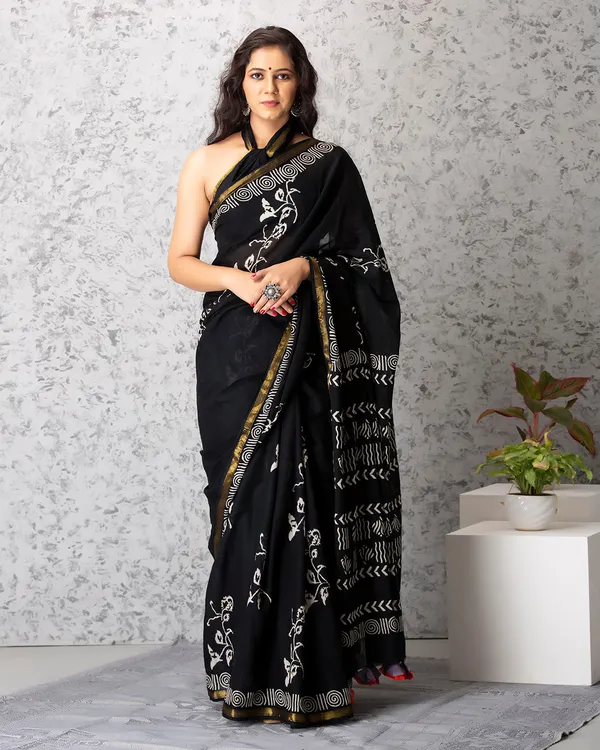 Black_Cotton_Floral_Vines_Hblock_Mulmul_Saree_For_Women